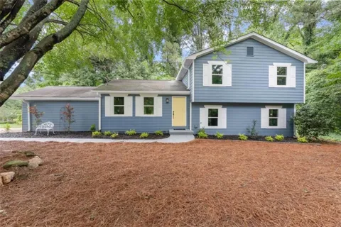 381 Plantation Boulevard