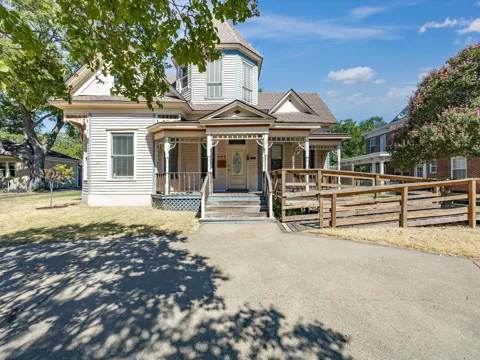 504 W Knox Street