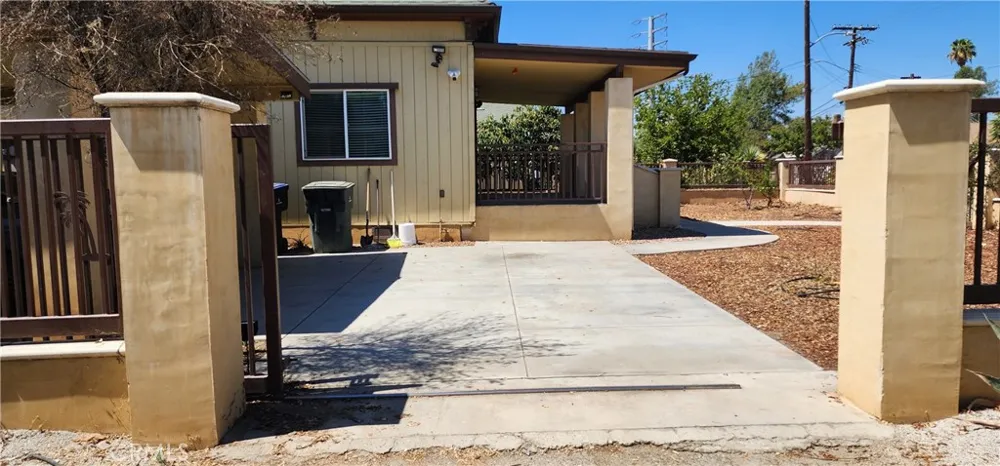3112 1st Riverside, CA 92507