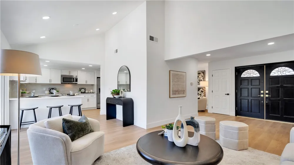 5646 E Valencia Orange, CA 92869