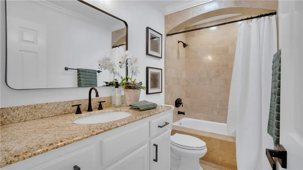 5646 E Valencia Orange, CA 92869