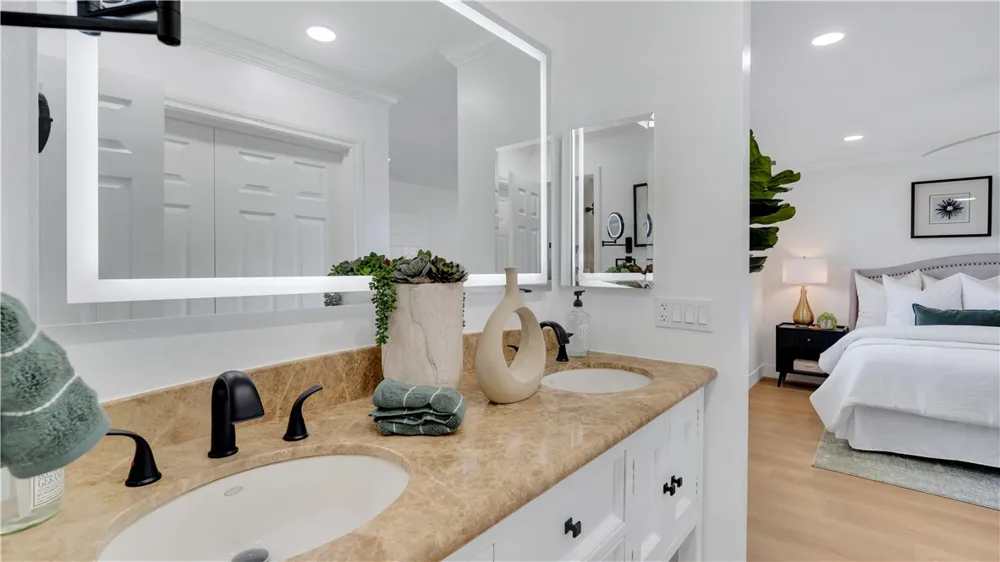 5646 E Valencia Orange, CA 92869