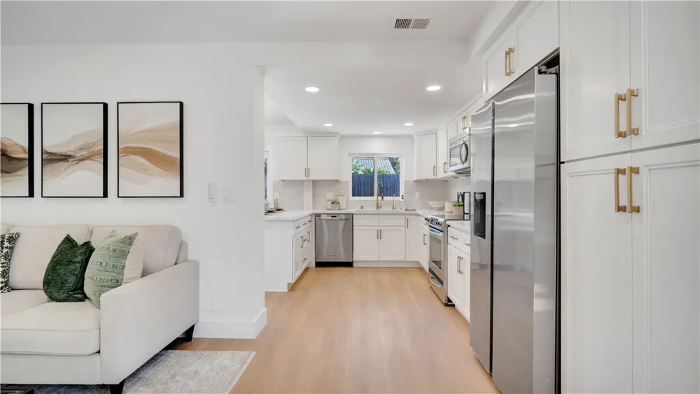 5646 E Valencia Orange, CA 92869