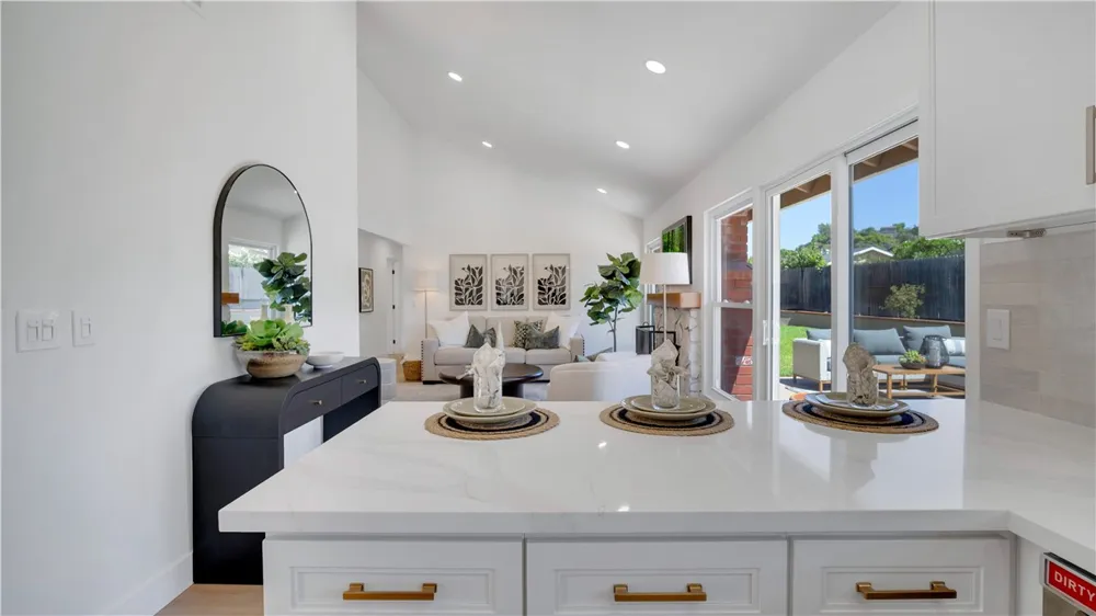 5646 E Valencia Orange, CA 92869