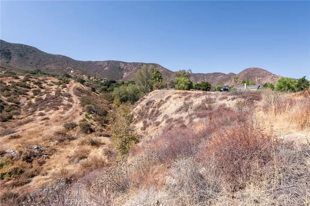 Bodkin Avenue Lake Elsinore, CA 92530