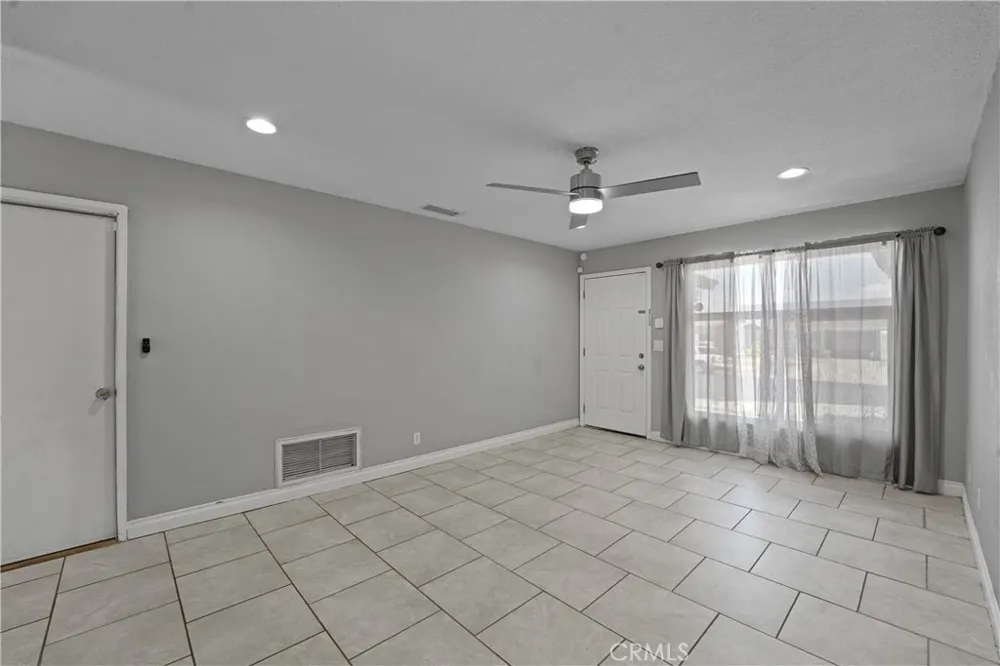 1682 Sycamore Perris, CA 92570