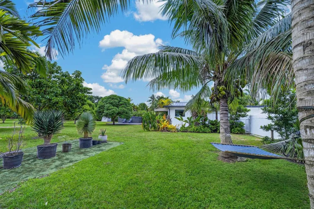 125 NE 146TH STREET Miami, FL 33161