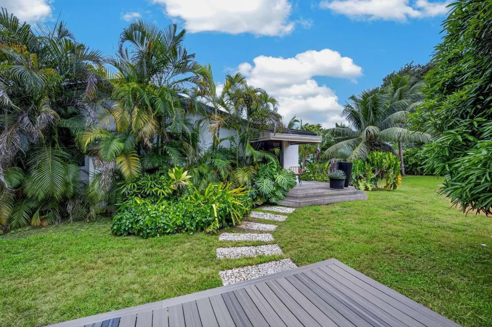 125 NE 146TH STREET Miami, FL 33161