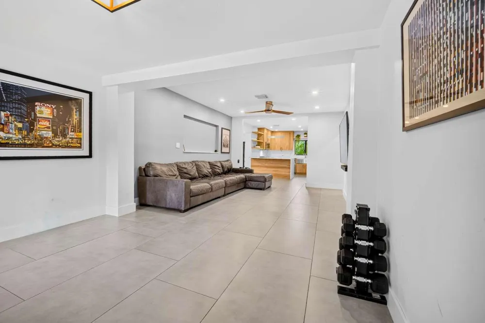 125 NE 146TH STREET Miami, FL 33161
