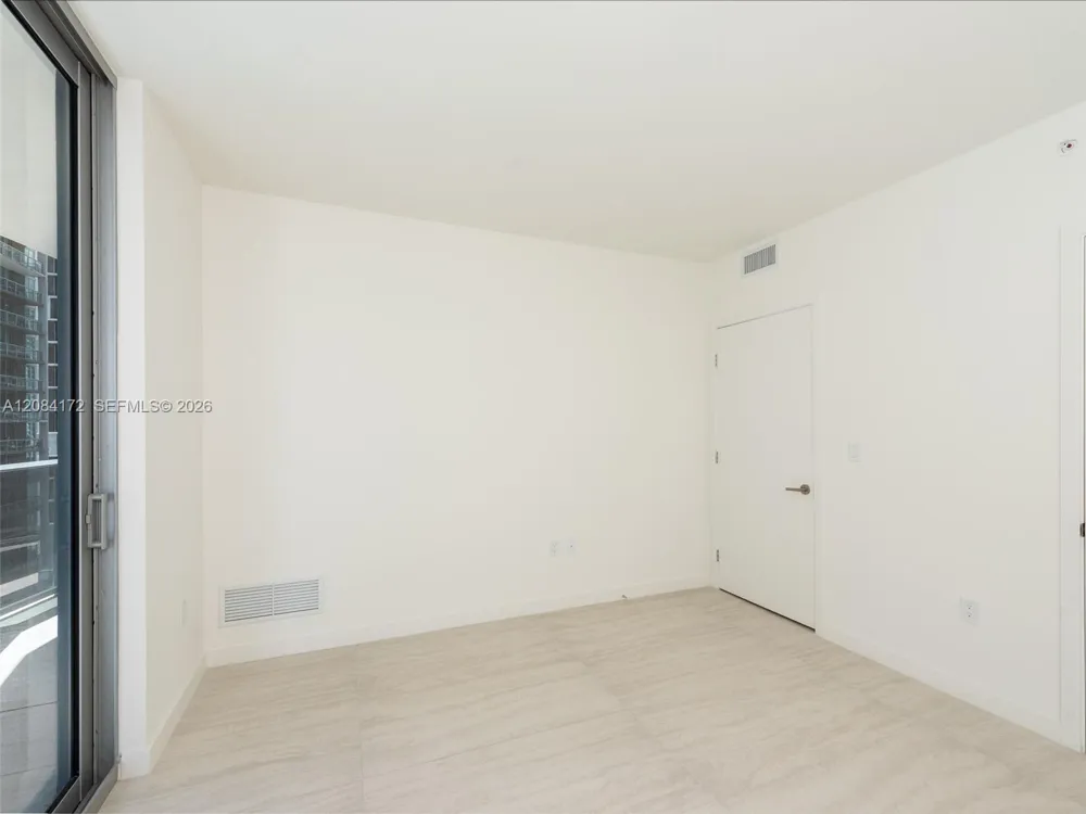 77 SE 5th St #1714 Miami, FL 33131