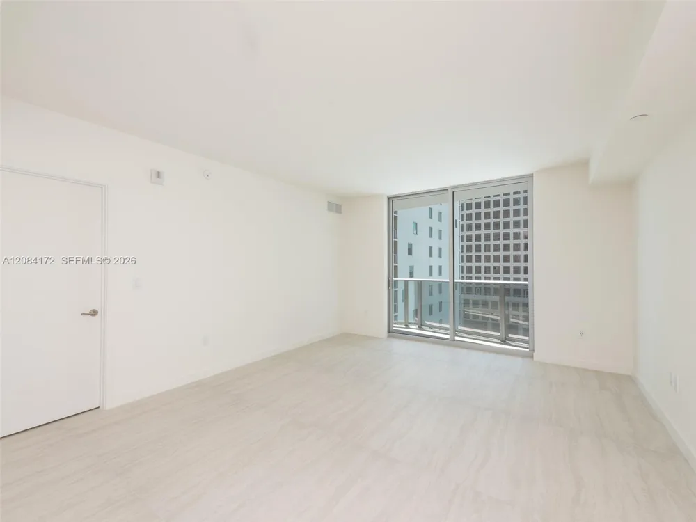 77 SE 5th St #1714 Miami, FL 33131