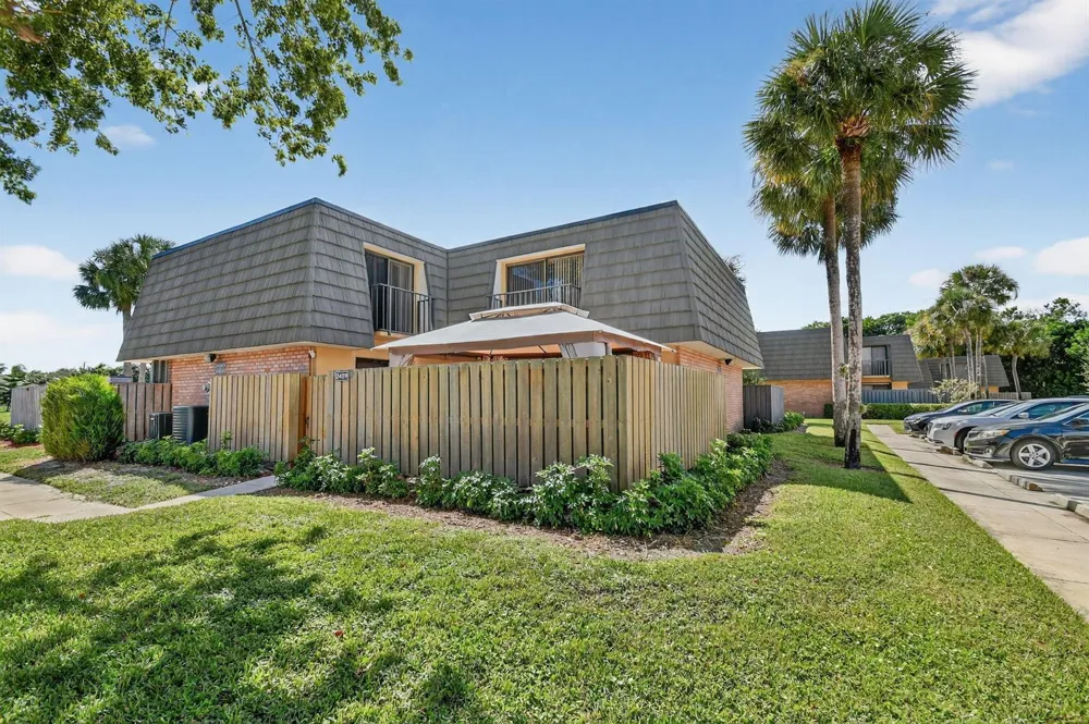 2409 24TH WAY West Palm Beach, FL 33407