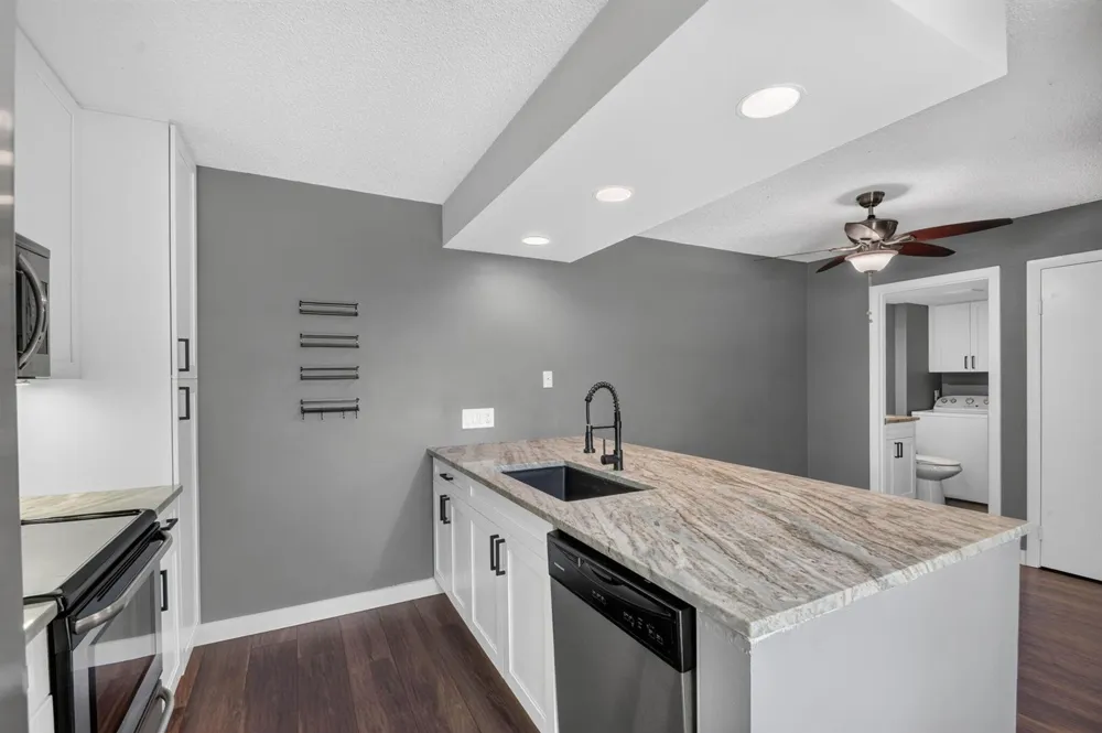 2409 24TH WAY West Palm Beach, FL 33407