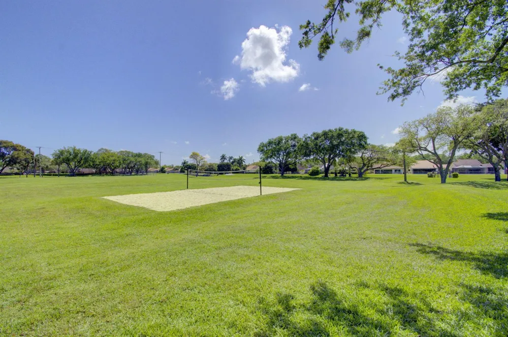 2409 24TH WAY West Palm Beach, FL 33407