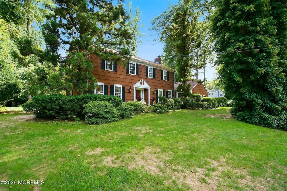 76 Tall Timber Road Middletown, NJ 07748