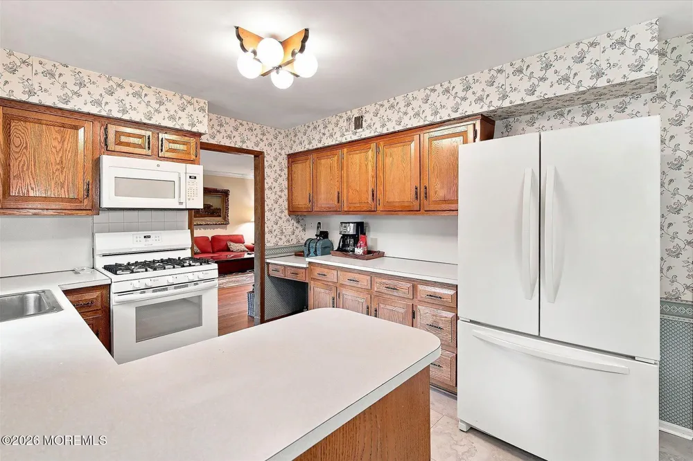 76 Tall Timber Road Middletown, NJ 07748
