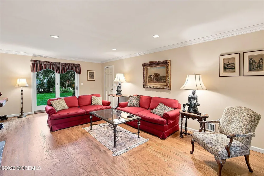 76 Tall Timber Road Middletown, NJ 07748
