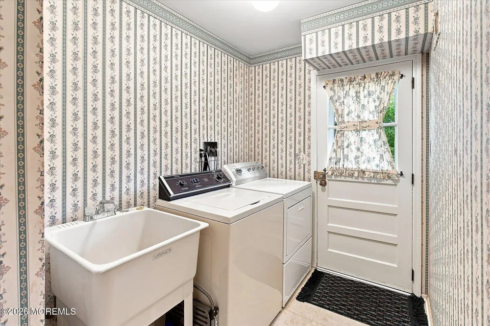 76 Tall Timber Road Middletown, NJ 07748