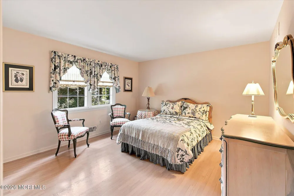 76 Tall Timber Road Middletown, NJ 07748