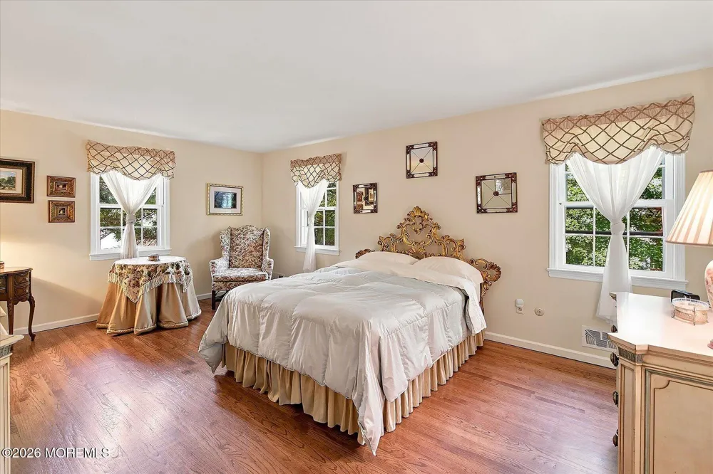76 Tall Timber Road Middletown, NJ 07748