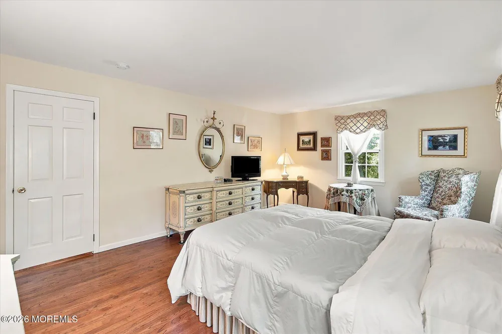 76 Tall Timber Road Middletown, NJ 07748