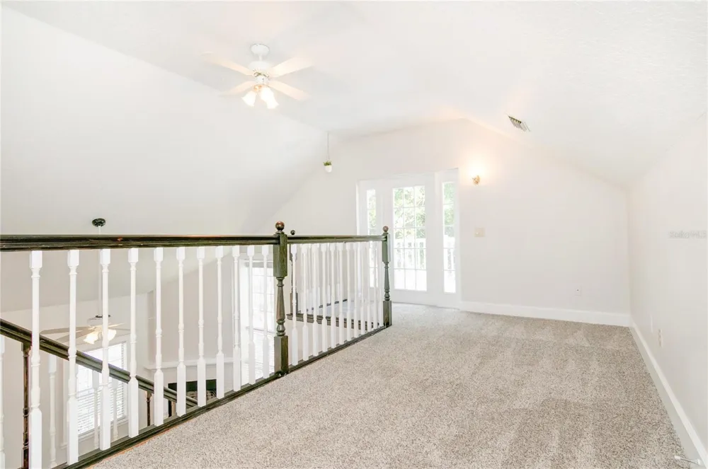 933 LAKE ELSIE DRIVE Tavares, FL 32778