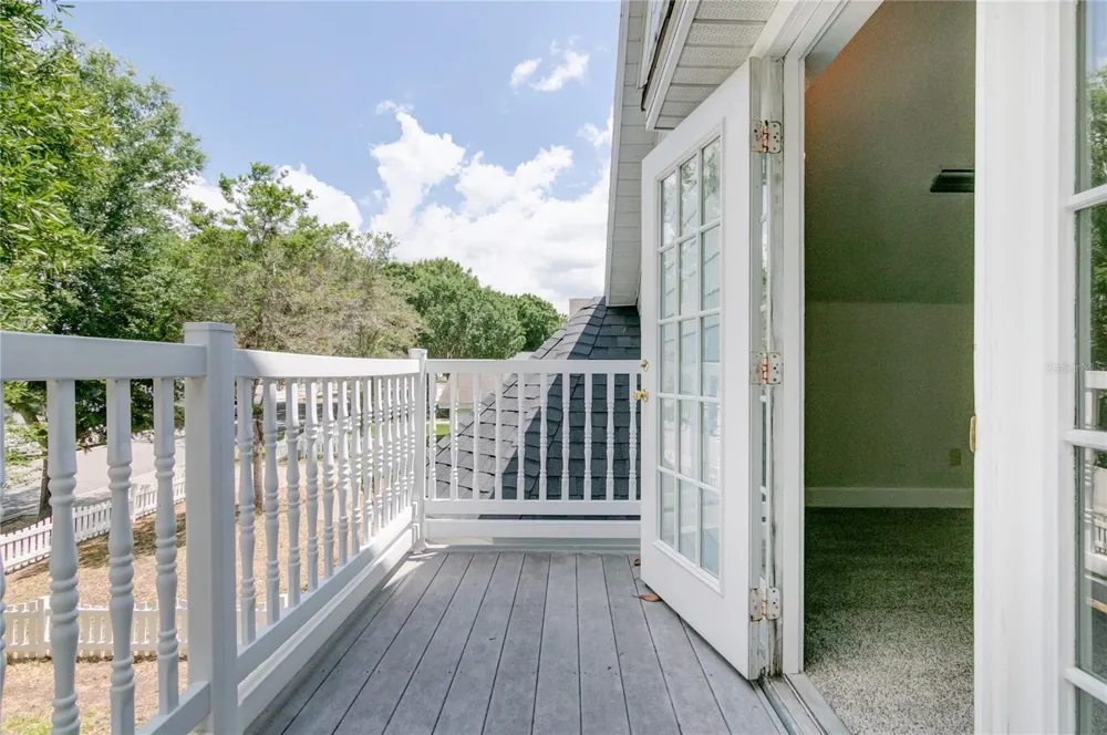 933 LAKE ELSIE DRIVE Tavares, FL 32778