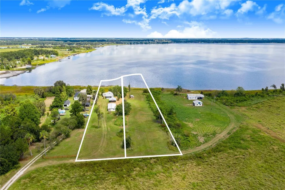 2427 BLACK ROAD Fort Meade, FL 33841