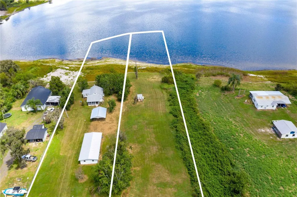 2427 BLACK ROAD Fort Meade, FL 33841