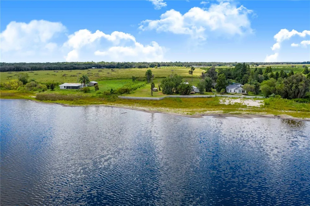 2427 BLACK ROAD Fort Meade, FL 33841