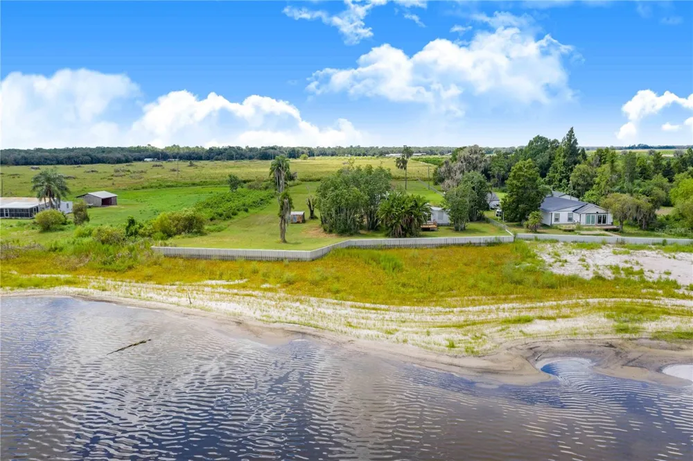 2427 BLACK ROAD Fort Meade, FL 33841