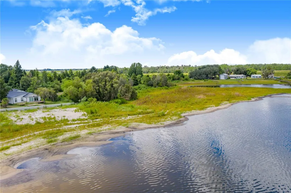 2427 BLACK ROAD Fort Meade, FL 33841