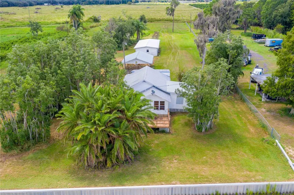 2427 BLACK ROAD Fort Meade, FL 33841