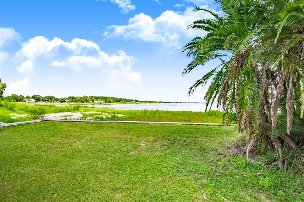 2427 BLACK ROAD Fort Meade, FL 33841