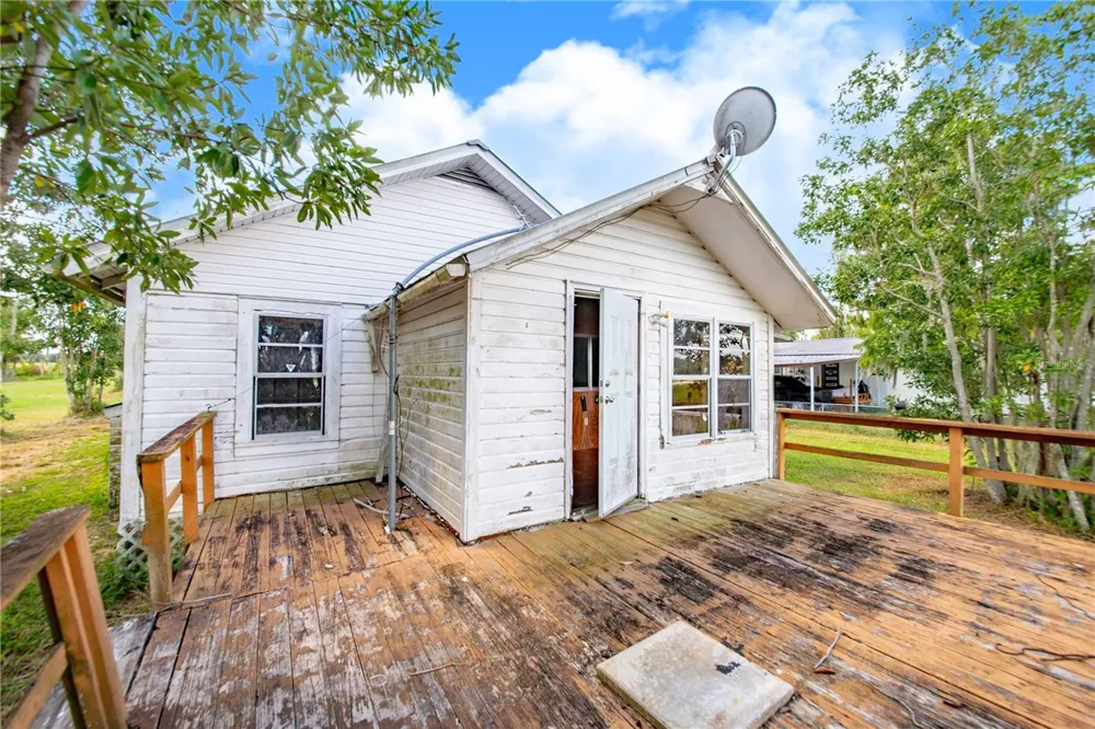 2427 BLACK ROAD Fort Meade, FL 33841