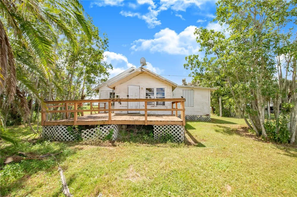 2427 BLACK ROAD Fort Meade, FL 33841