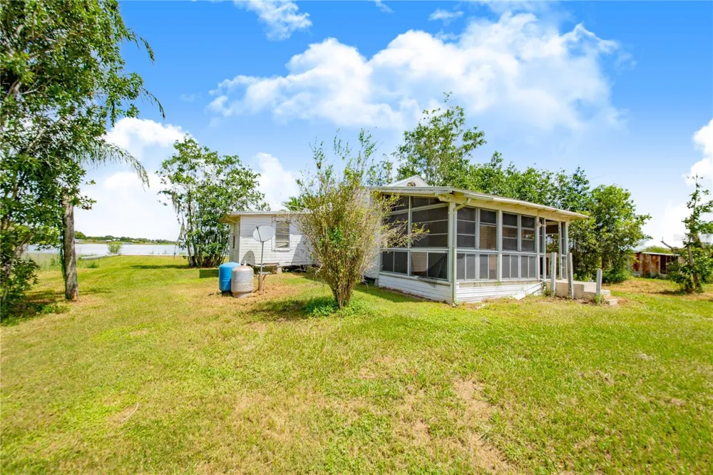 2427 BLACK ROAD Fort Meade, FL 33841