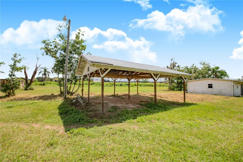 2427 BLACK ROAD Fort Meade, FL 33841