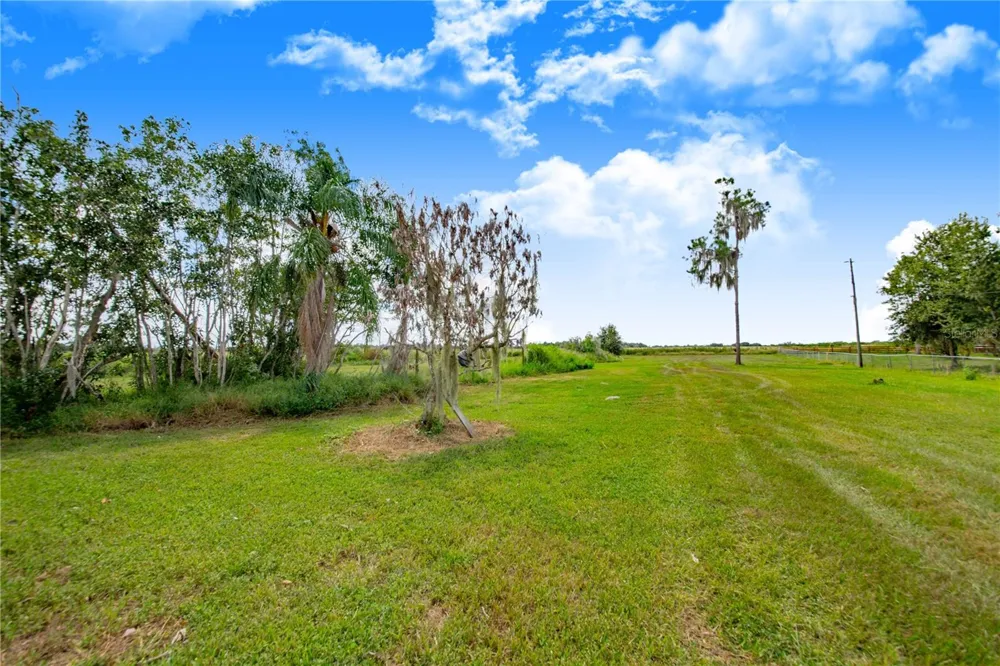 2427 BLACK ROAD Fort Meade, FL 33841
