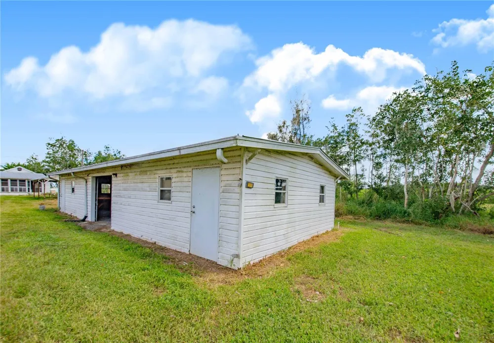 2427 BLACK ROAD Fort Meade, FL 33841