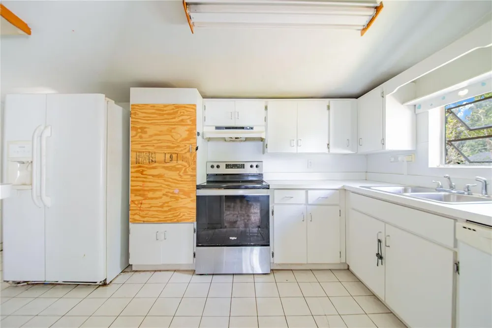 2427 BLACK ROAD Fort Meade, FL 33841