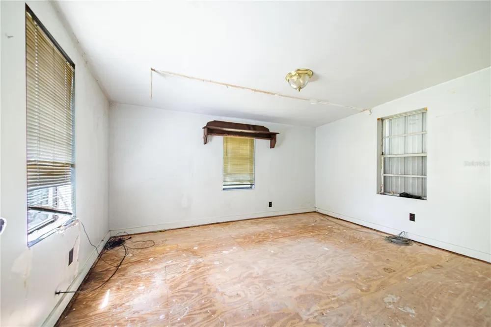 2427 BLACK ROAD Fort Meade, FL 33841