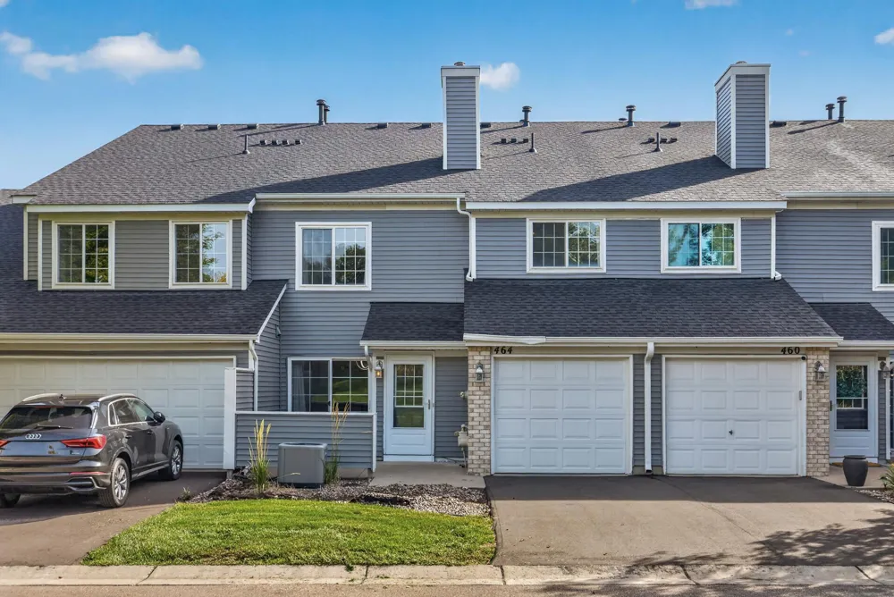 464 Heartland Court Chanhassen, MN 55317