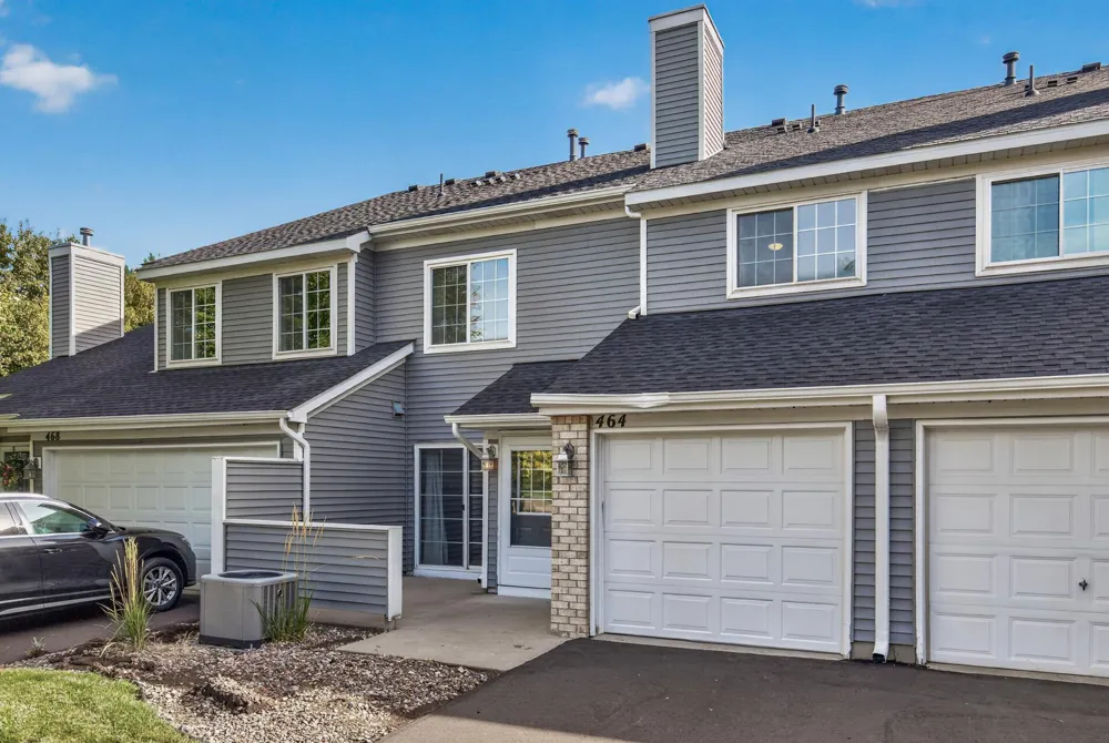 464 Heartland Court Chanhassen, MN 55317
