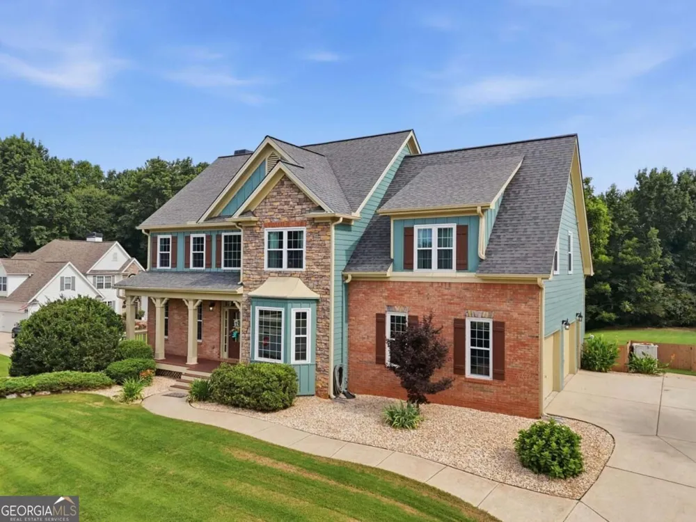 8205 Applewood CT Gainesville, GA 30506