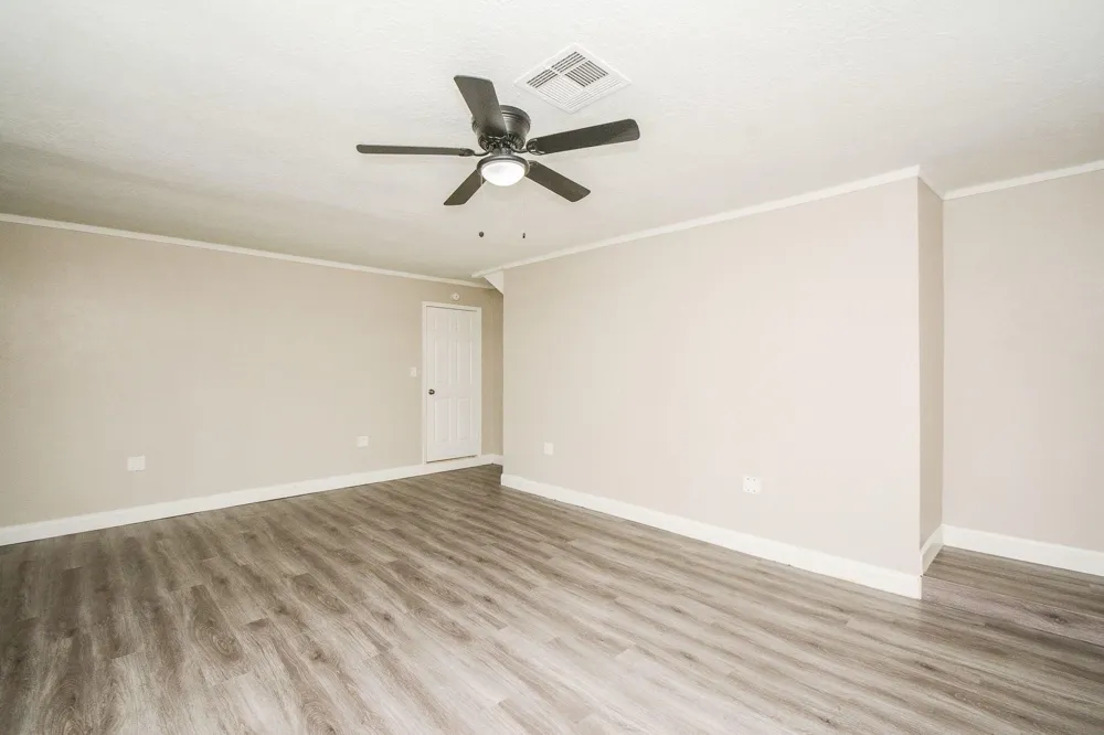 2009 Cleveland Street Pasadena, TX 77502