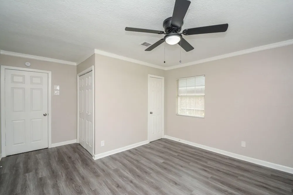 2009 Cleveland Street Pasadena, TX 77502