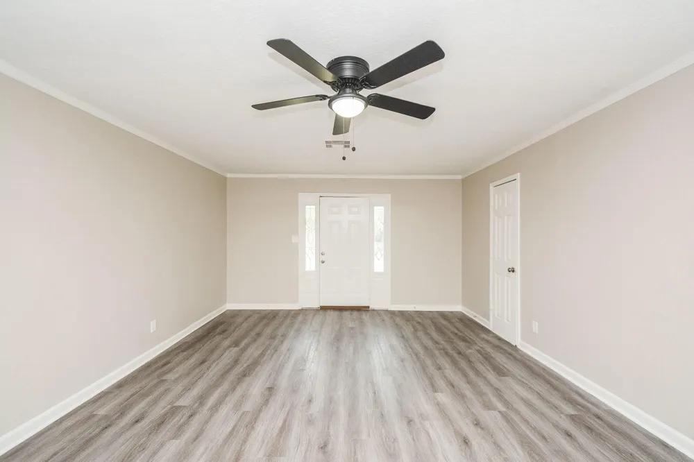 2009 Cleveland Street Pasadena, TX 77502
