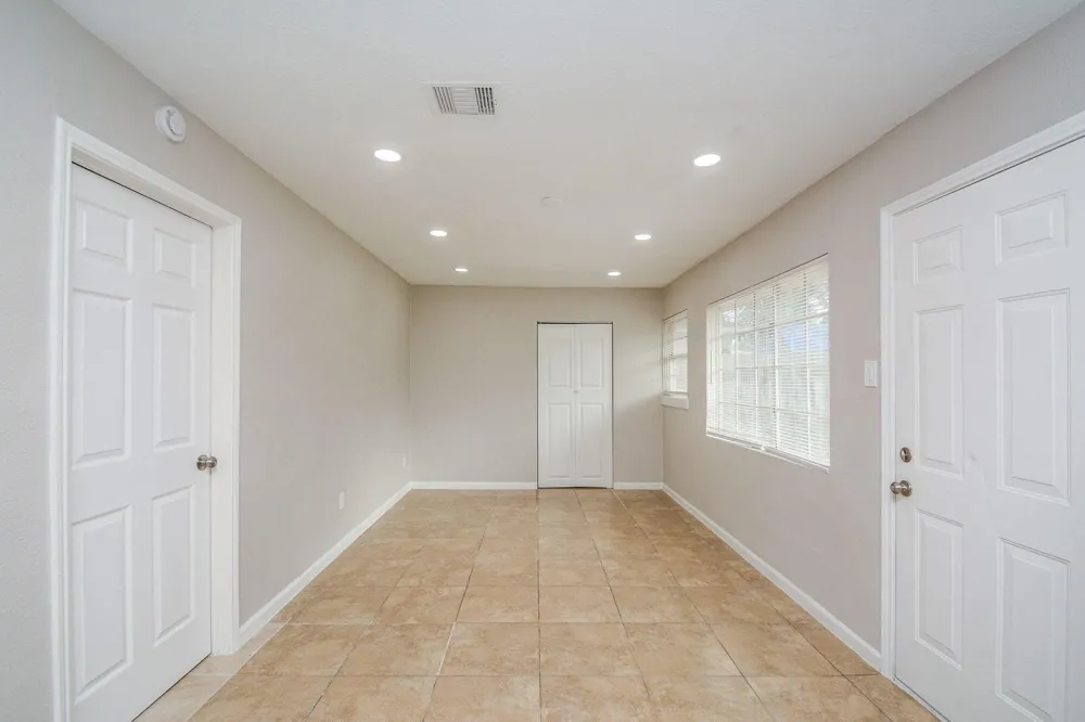 2009 Cleveland Street Pasadena, TX 77502