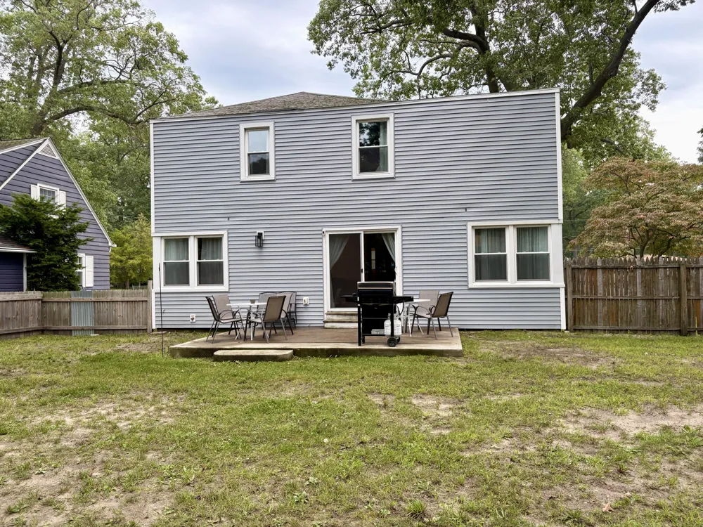 2393 Hadden Street Muskegon, MI 49441